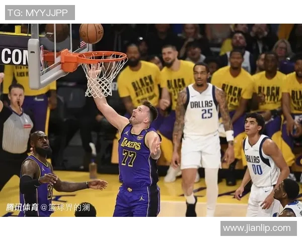 圣诞大战精彩回放湖人对决独行侠全场精彩瞬间回顾 圣诞大战精彩回放湖人对决独行侠全场精彩瞬间回顾